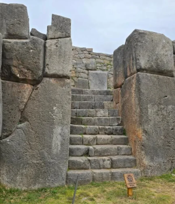 sacsayhuaman